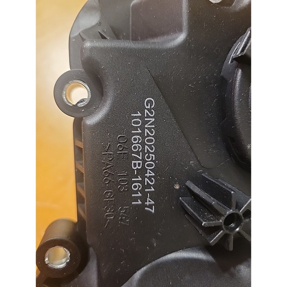 2017 Audi A6 3.0L Engine Crankcase Vent Valve Oil Separator 06E103547 - Picture 3 of 3